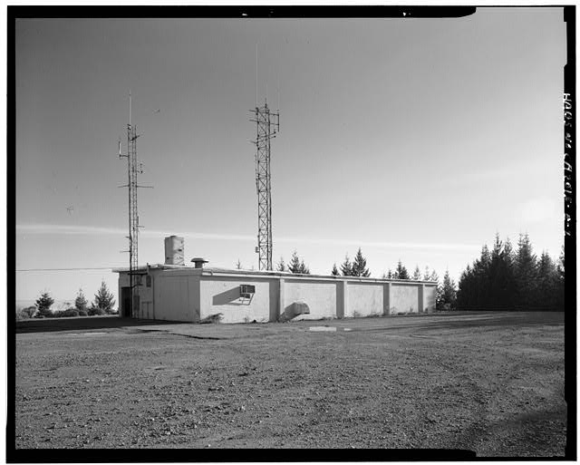 Mill Valley Early Warning Radar OBLIQUE VIEW OF BUILDING 106, LOOKING SOUTH.